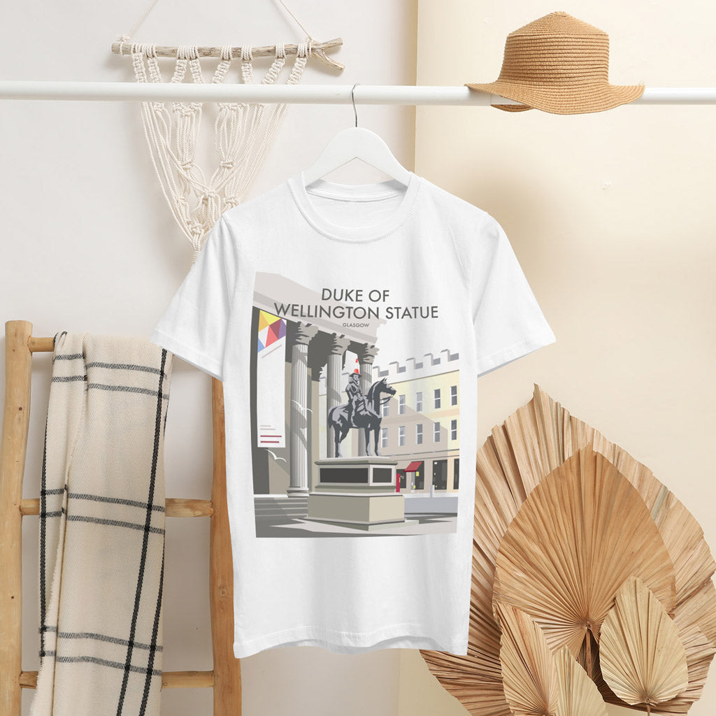 Duke Of Wellington Statue T-Shirt by Dave Thompson