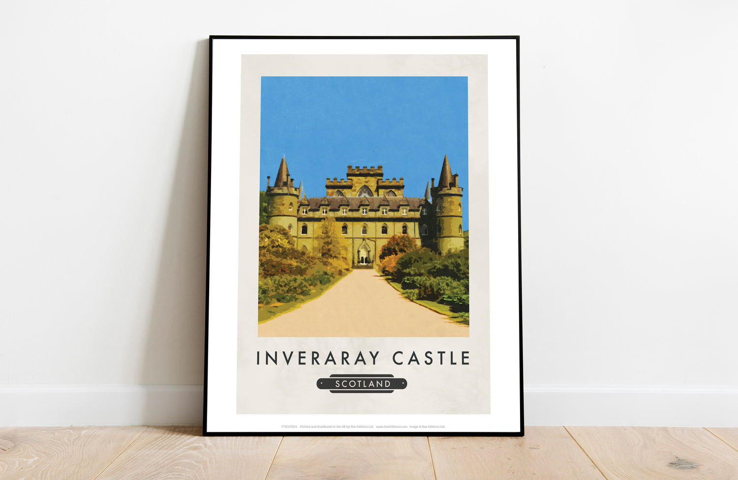 Inveraray Castle, Scotland - Art Print